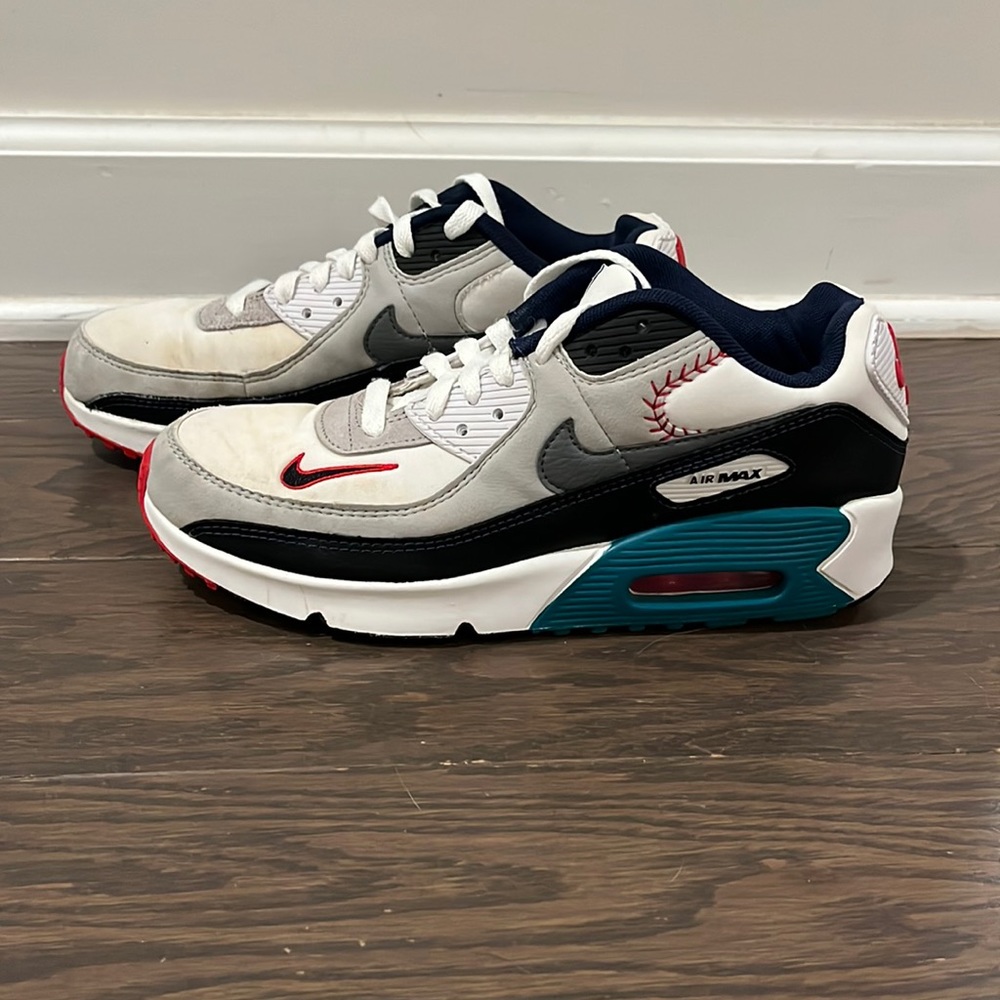Nike air max shoes